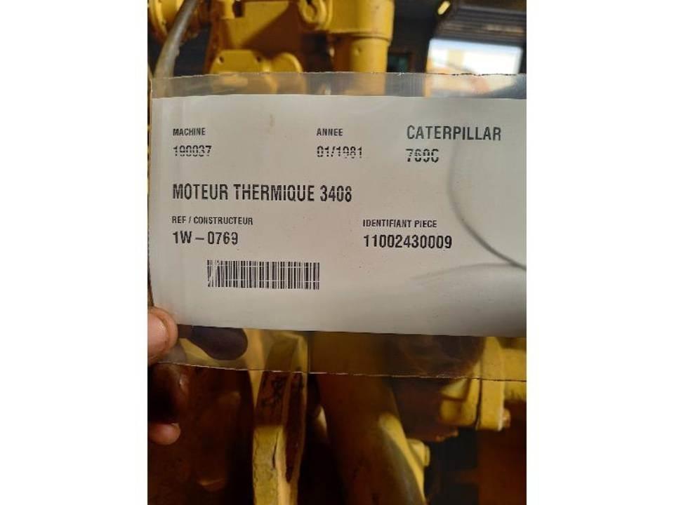 CAT 769C Двигуни