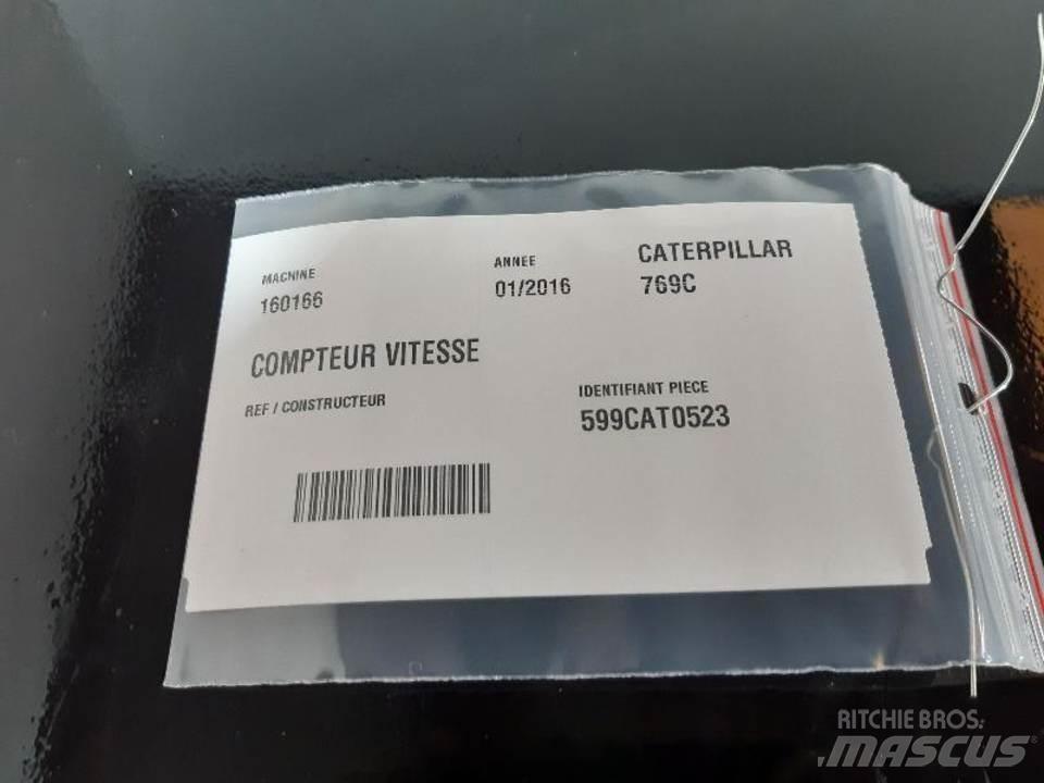 CAT 769C Кабіна