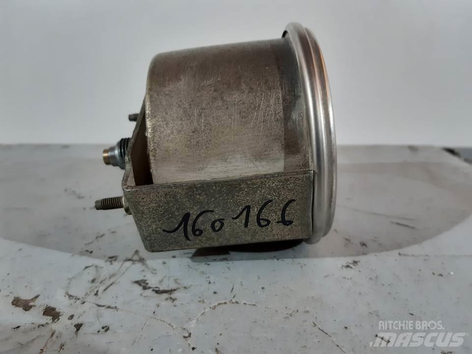 CAT 769C Кабіна