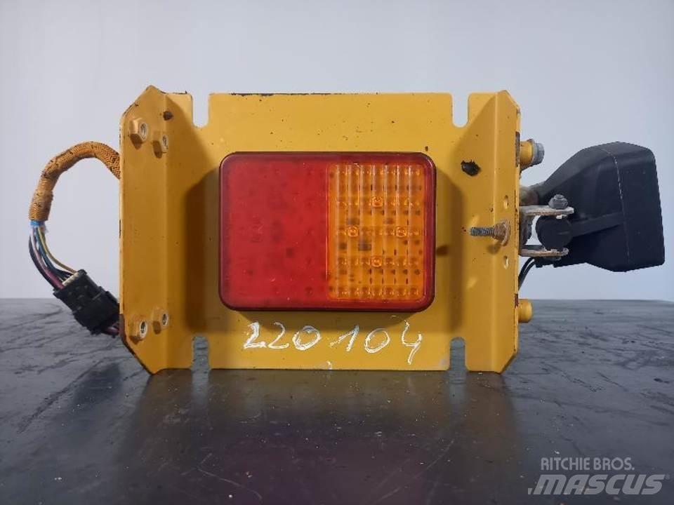 CAT 770 Кабіна