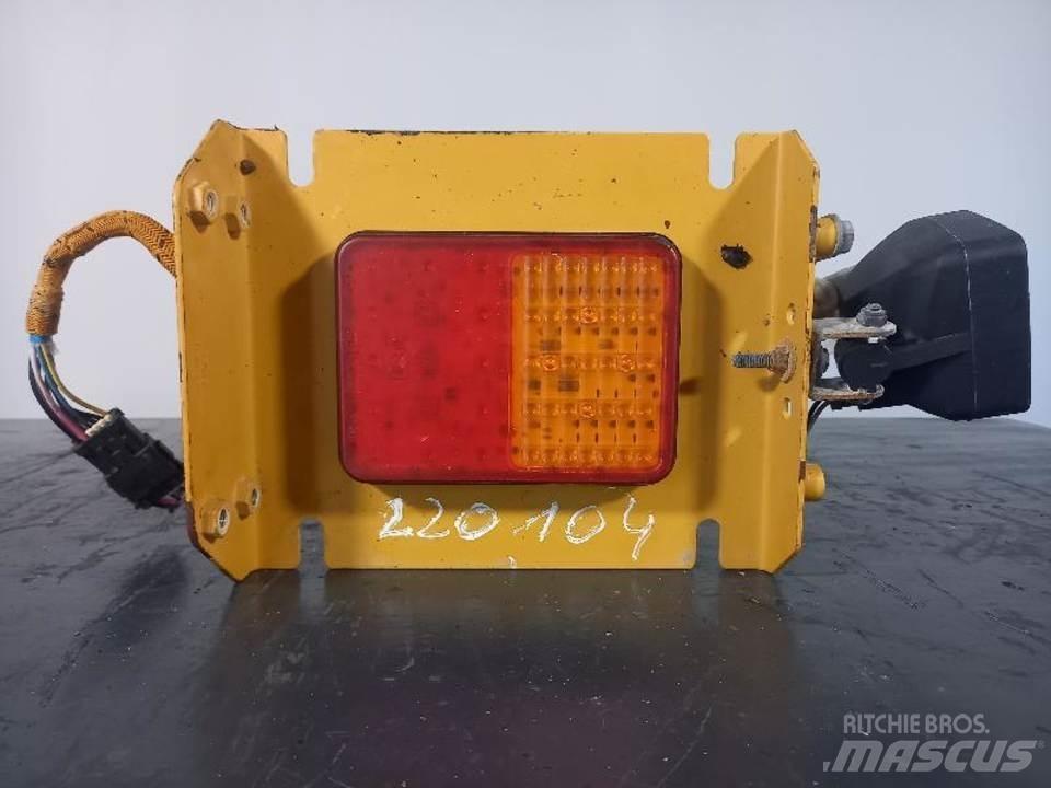 CAT 770 Кабіна