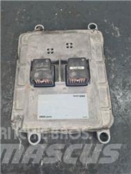 CAT 771D Кабіна
