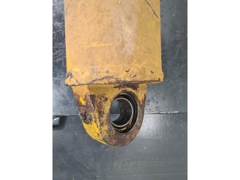 CAT 775B Гідравліка