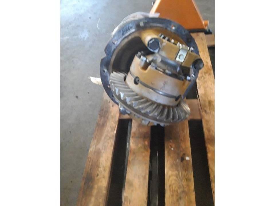CAT 936E Коробка передач