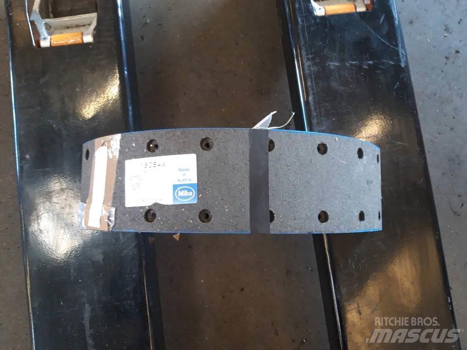 CAT 950 Гусениці