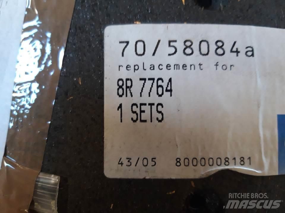 CAT 950 Гусениці