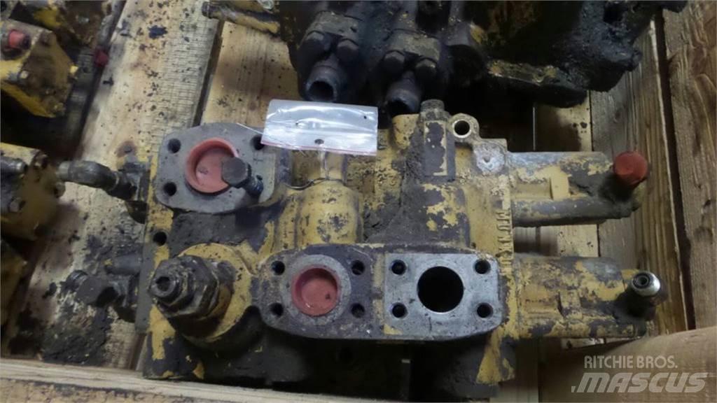 CAT 950F Гідравліка