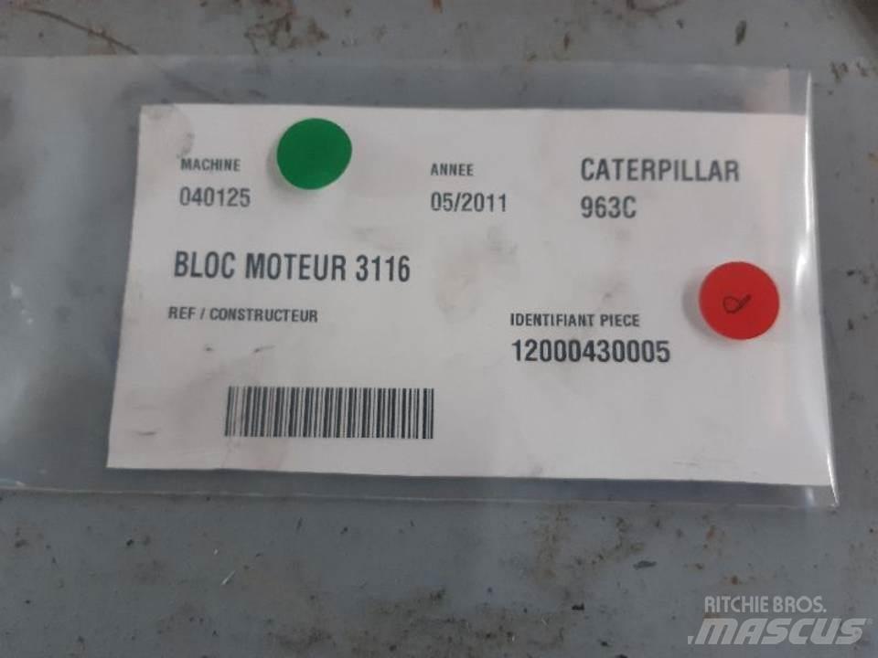 CAT 963C Двигуни