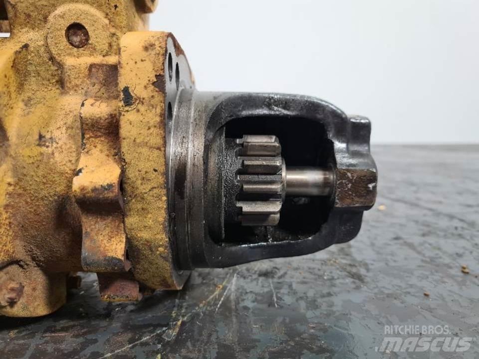 CAT 963C Двигуни