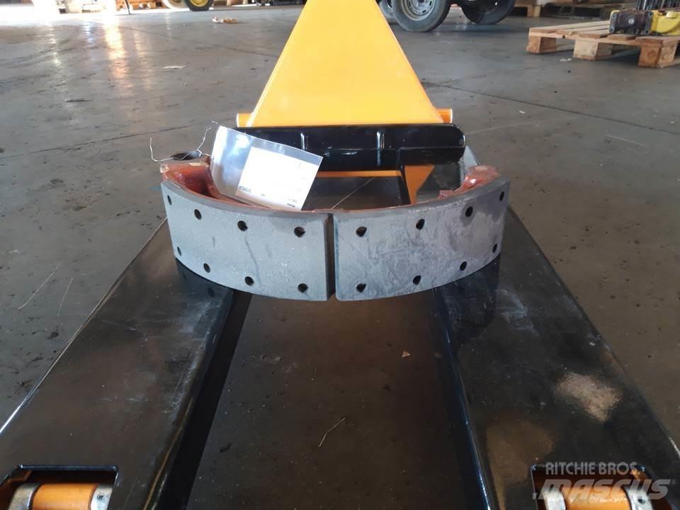 CAT 966C Гусениці