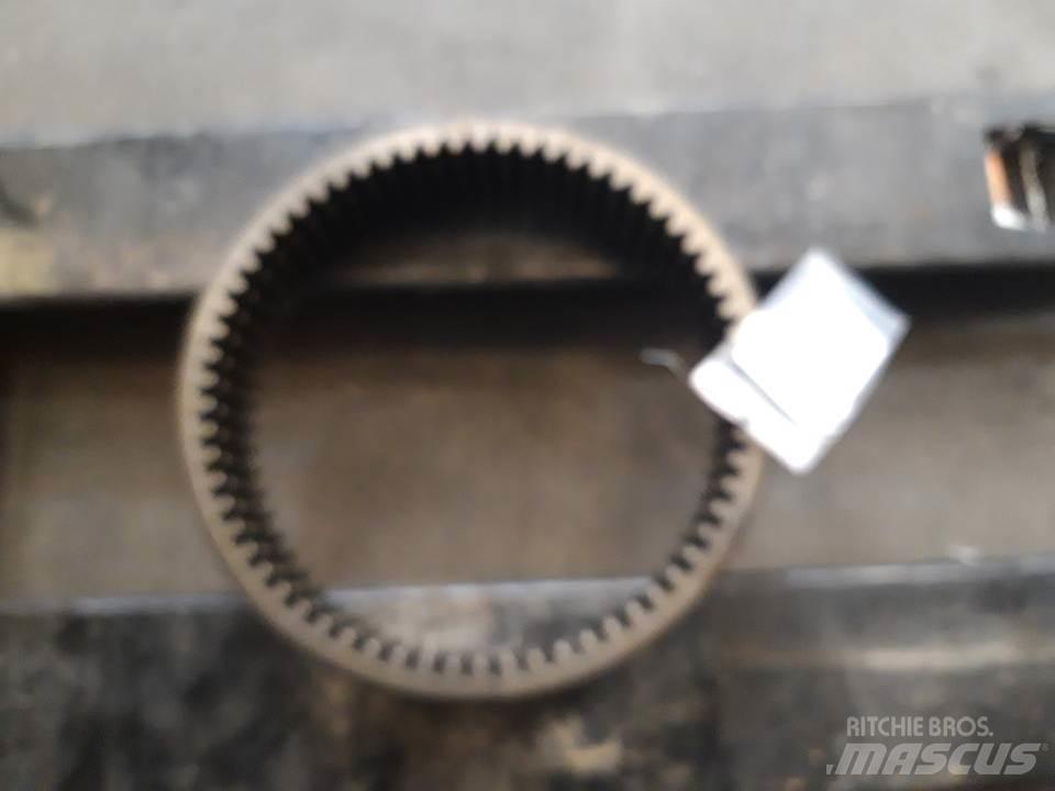CAT 966E Коробка передач
