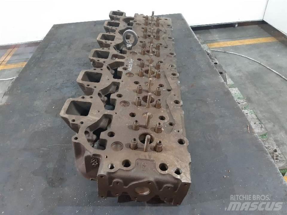 CAT 980C Двигуни