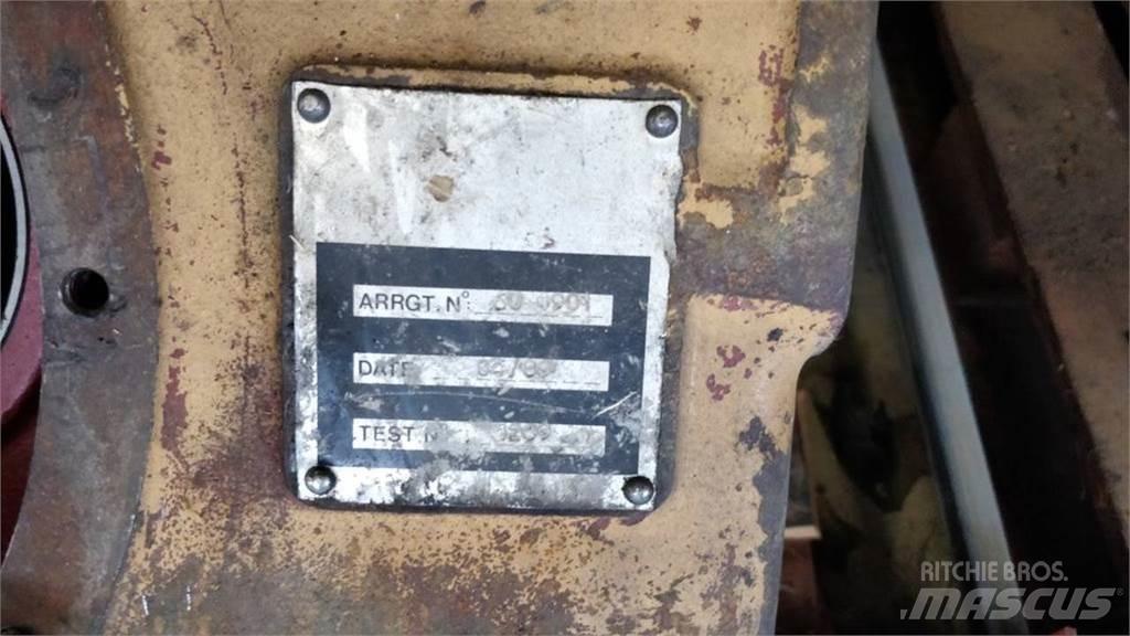 CAT D250B Коробка передач