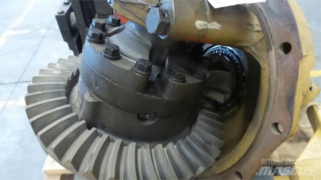 CAT D300B Коробка передач