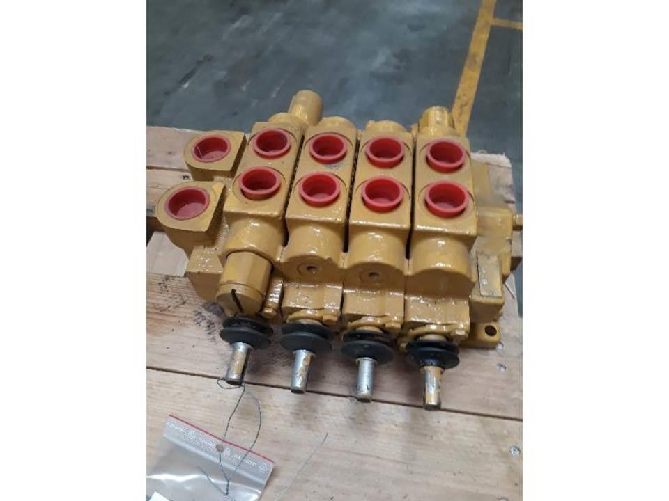 CAT D4H Гідравліка