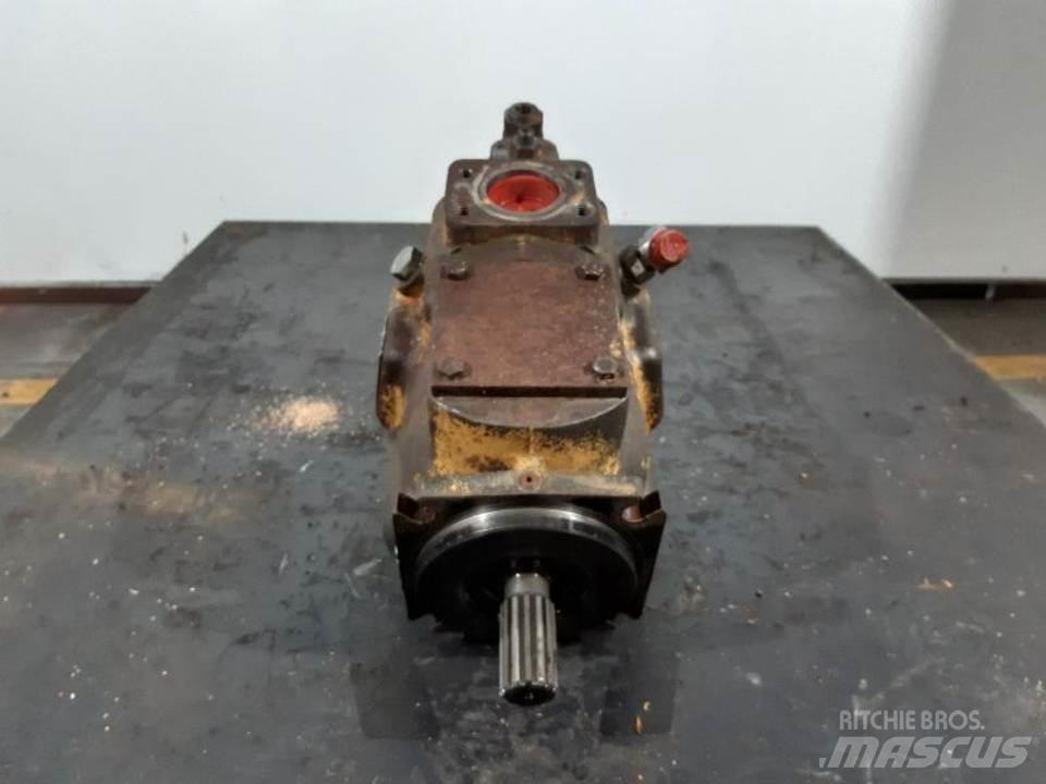 CAT D5H Гідравліка
