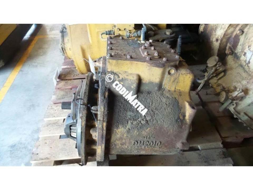 CAT D6C Коробка передач