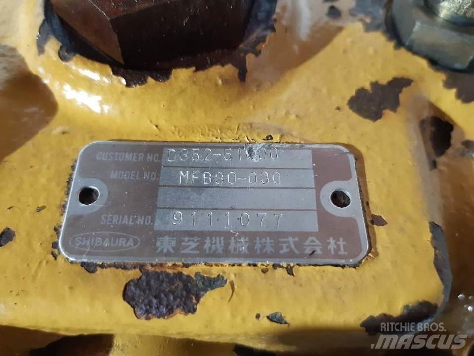 CAT E120B Гідравліка