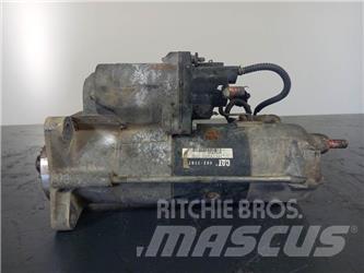 CAT M320F Двигуни