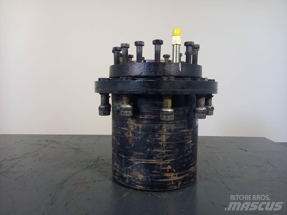 CAT M320F Коробка передач