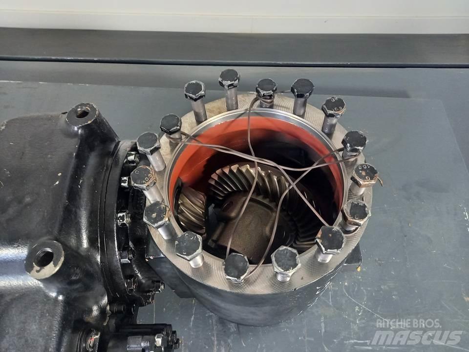 CAT M320F Коробка передач