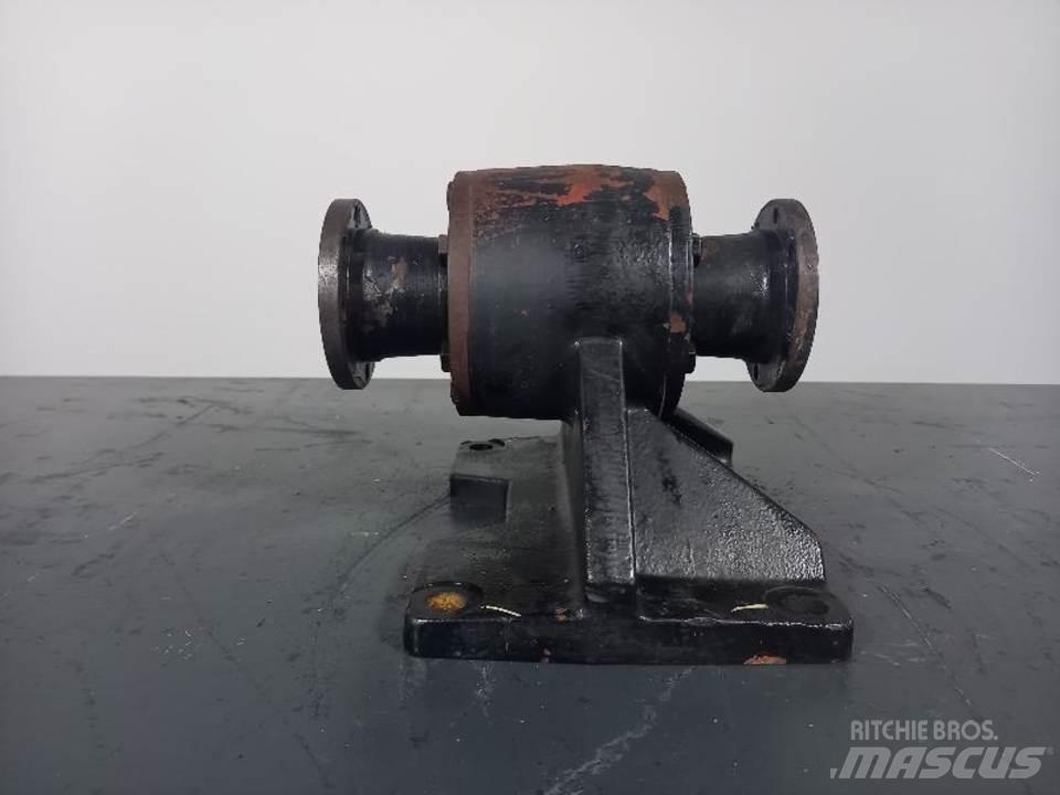 CAT M320F Коробка передач
