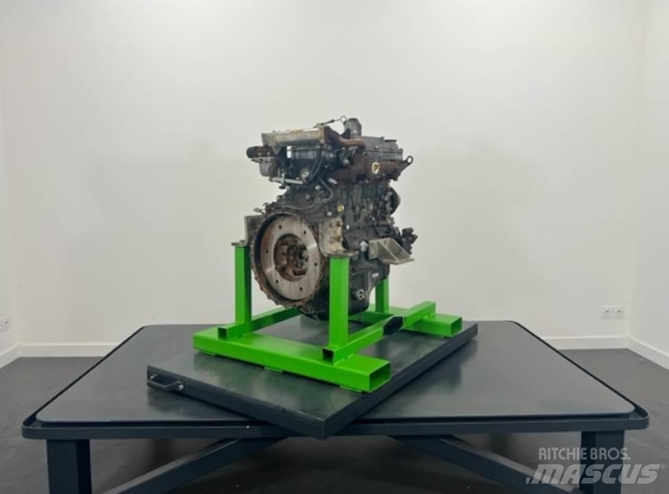 JCB JS190 Двигуни