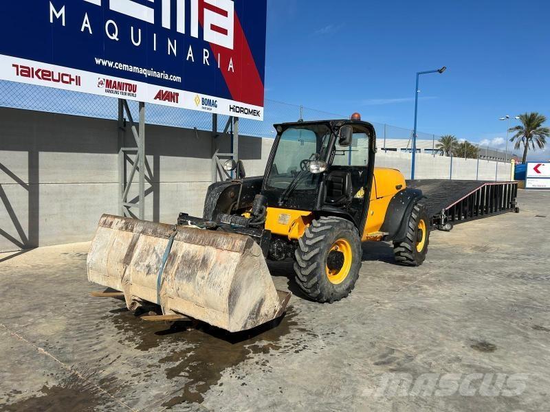 JCB 527-55 Телескопічні навантажувачі
