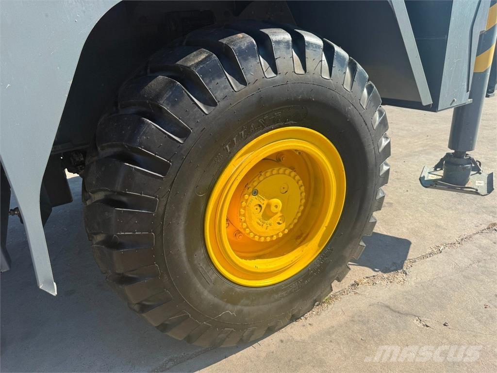 Grove RT540E автокрани всюдиходи