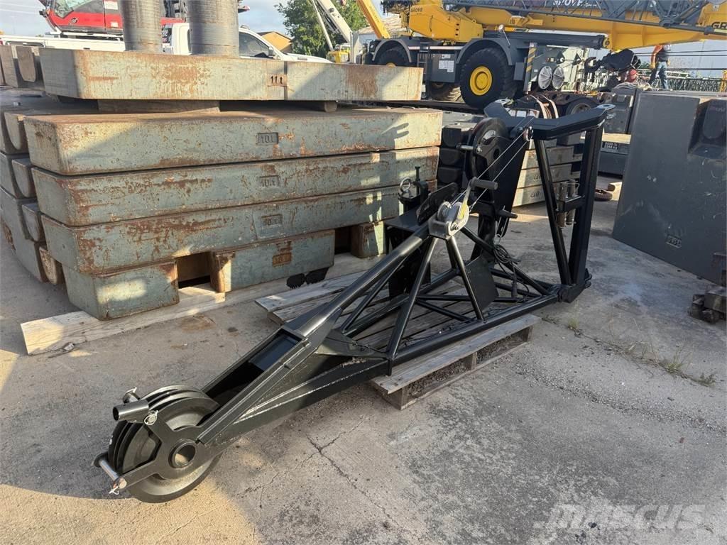 Liebherr  Бони і ковші