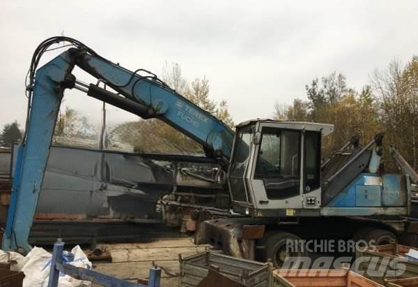 Fuchs MHL 320 Перевантажувачі металобрухту/промислові навантажувачі