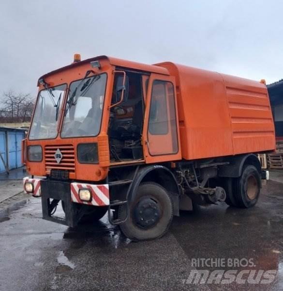IFA W50 +KM 2301 Підмітальні машини