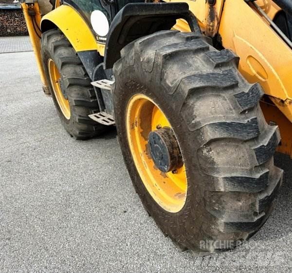JCB 4 CX Екскаватори-навантажувачі