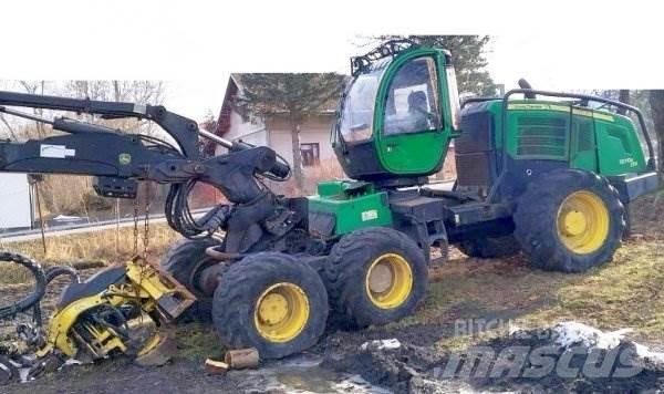 John Deere 1270 E 6W Валочно-пакетувальні машини