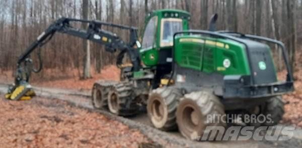 John Deere 1270 G 8W Валочно-пакетувальні машини