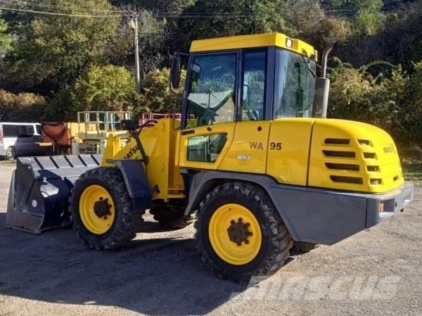 Komatsu WA 95 Фронтальні навантажувачі