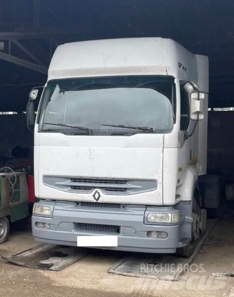 Renault 420 DCI Тягачі