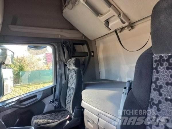 Scania R450 Тягачі