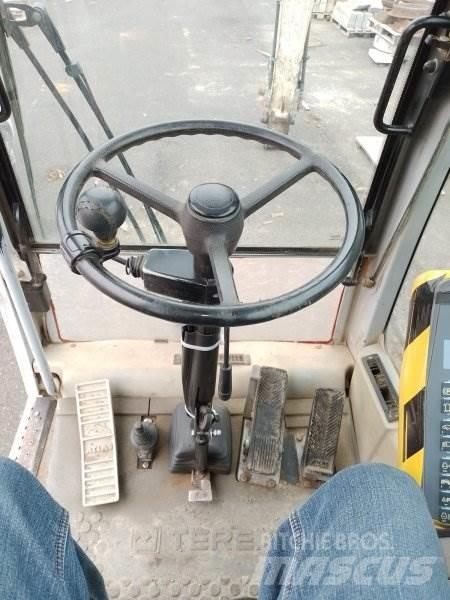 Terex TW 130 Колісні екскаватори