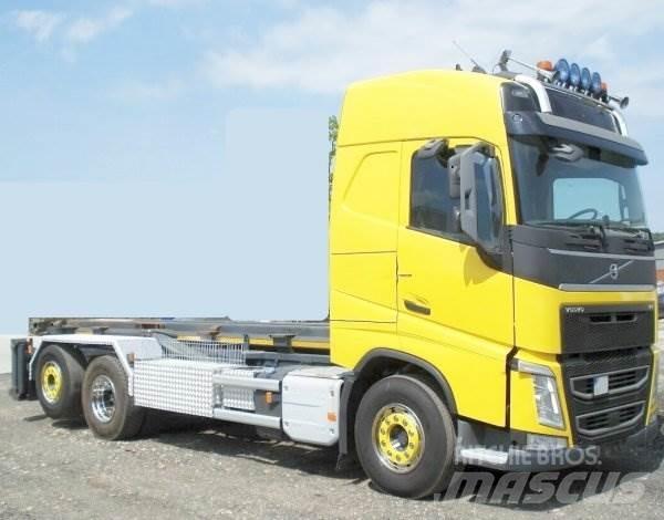 Volvo 500 +Combi-Lift Вантажівки з гаковим підйомом