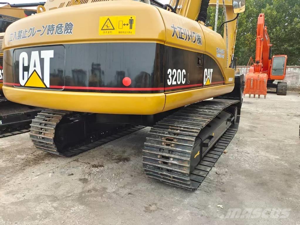 CAT 320CL Гусеничні екскаватори