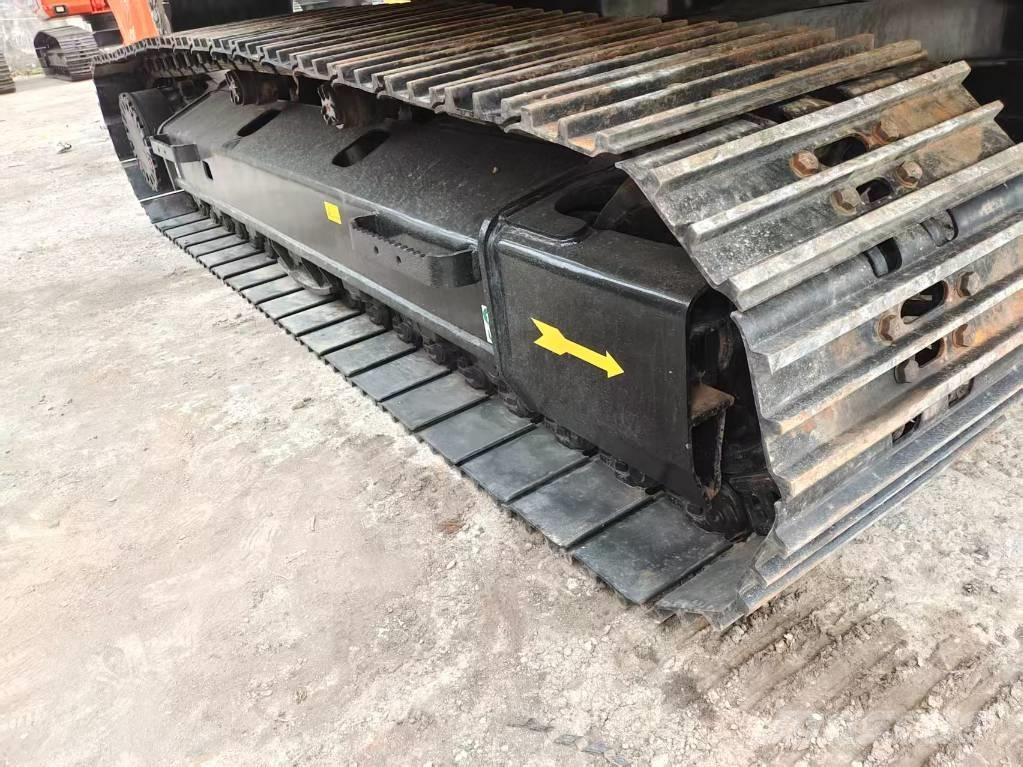 CAT 320CL Гусеничні екскаватори