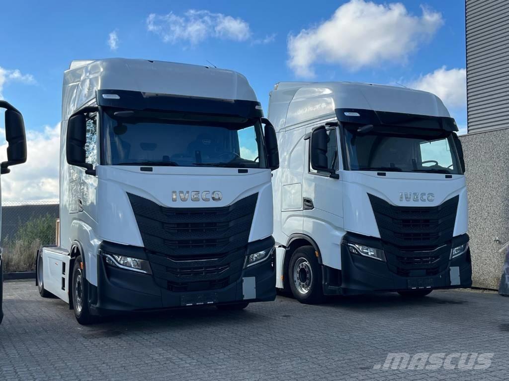 Iveco S-Way AS 440 Тягачі