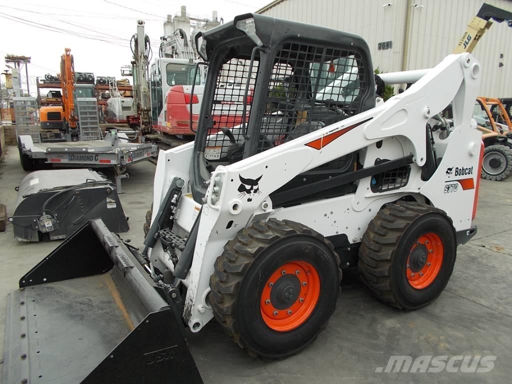 Bobcat S770 Міні-навантажувачі