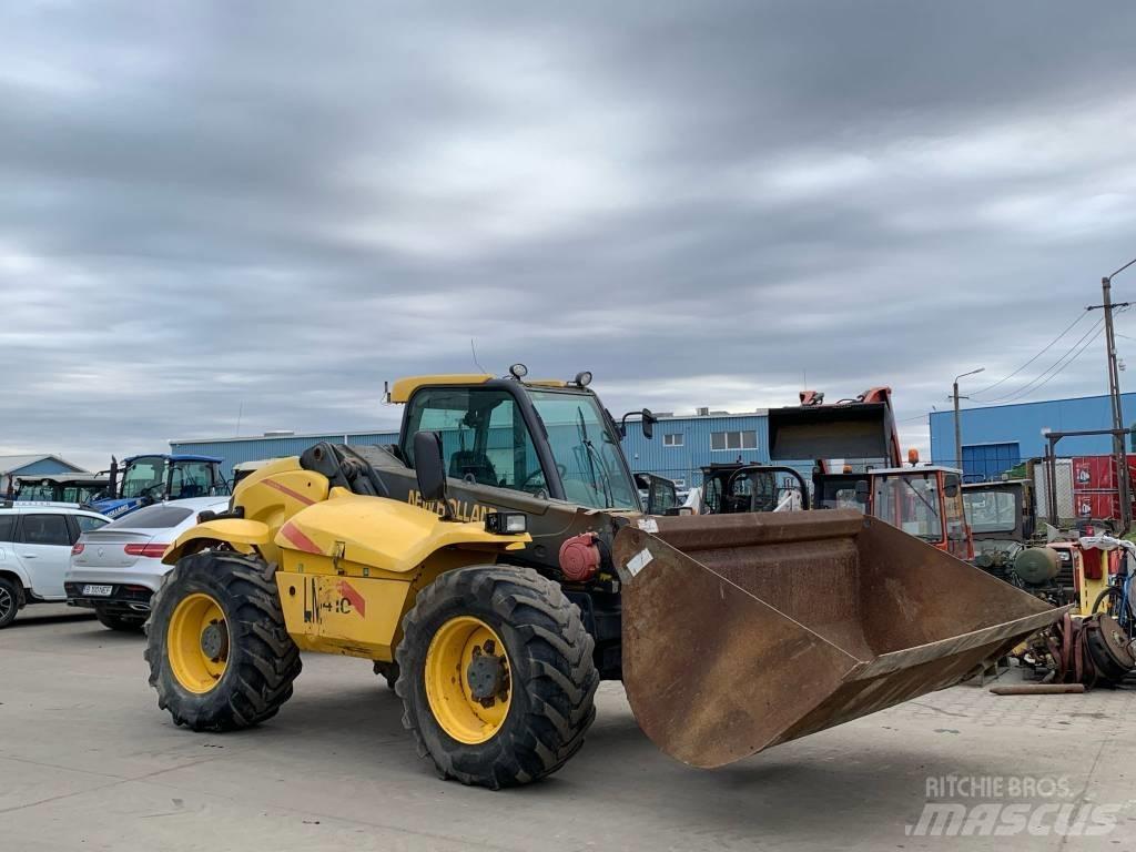 New Holland LM 410 Телескопічний навантажувач