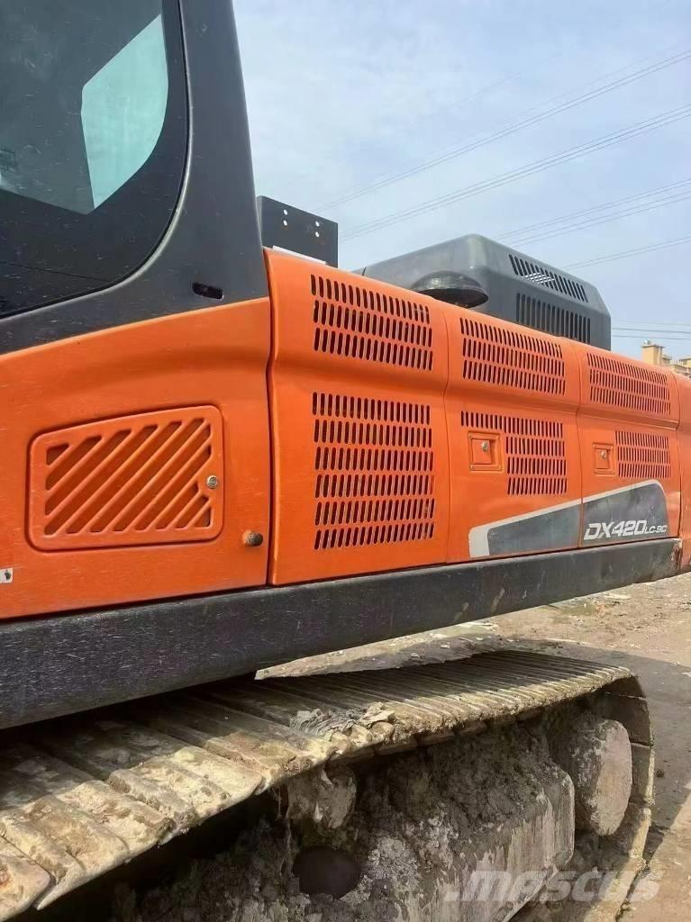 Doosan DX420LC Гусеничні екскаватори