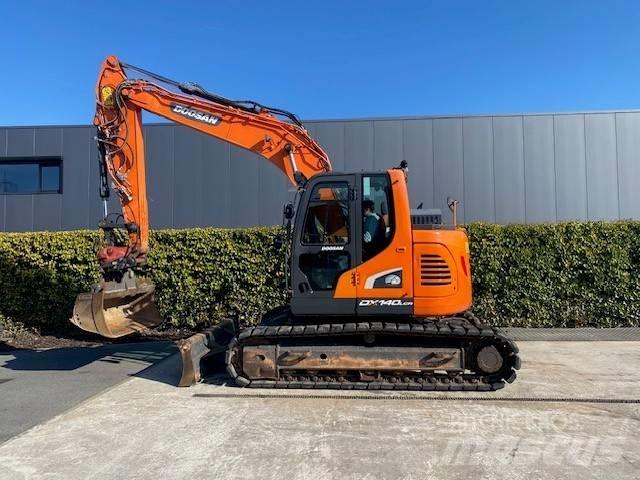 Doosan DX140 LCR-5 Гусеничні екскаватори