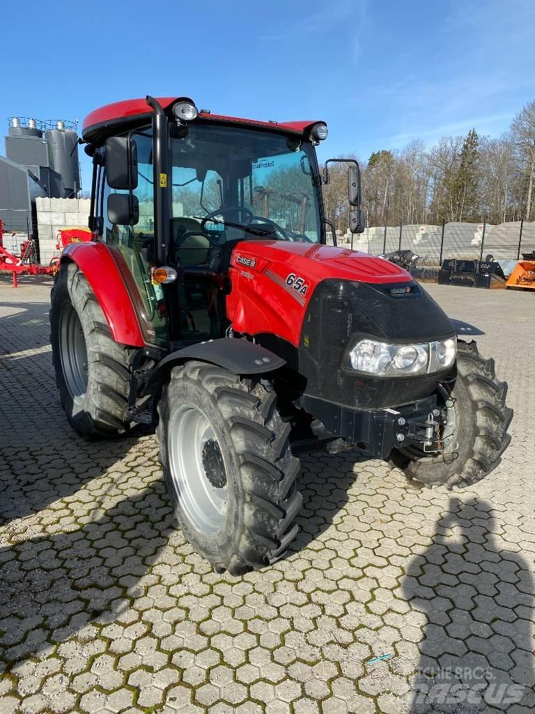 Case IH Farmall 65 A Трактори