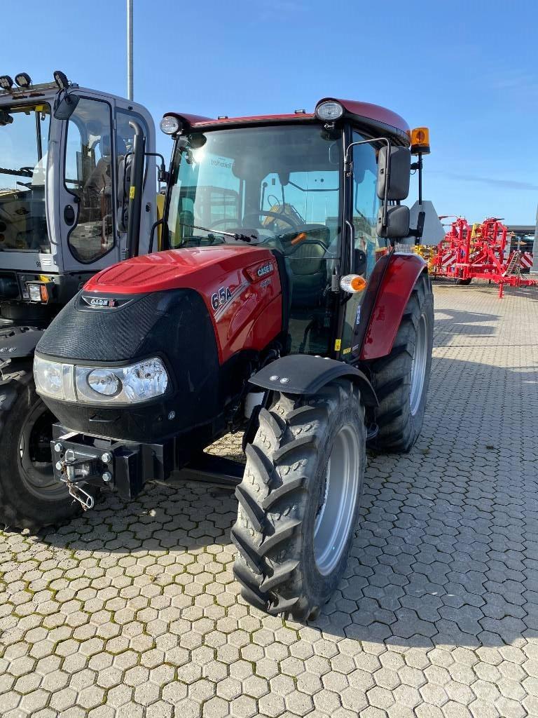 Case IH Farmall 65 A Трактори
