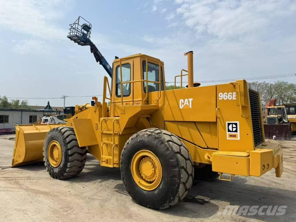 CAT 966 E Фронтальні навантажувачі